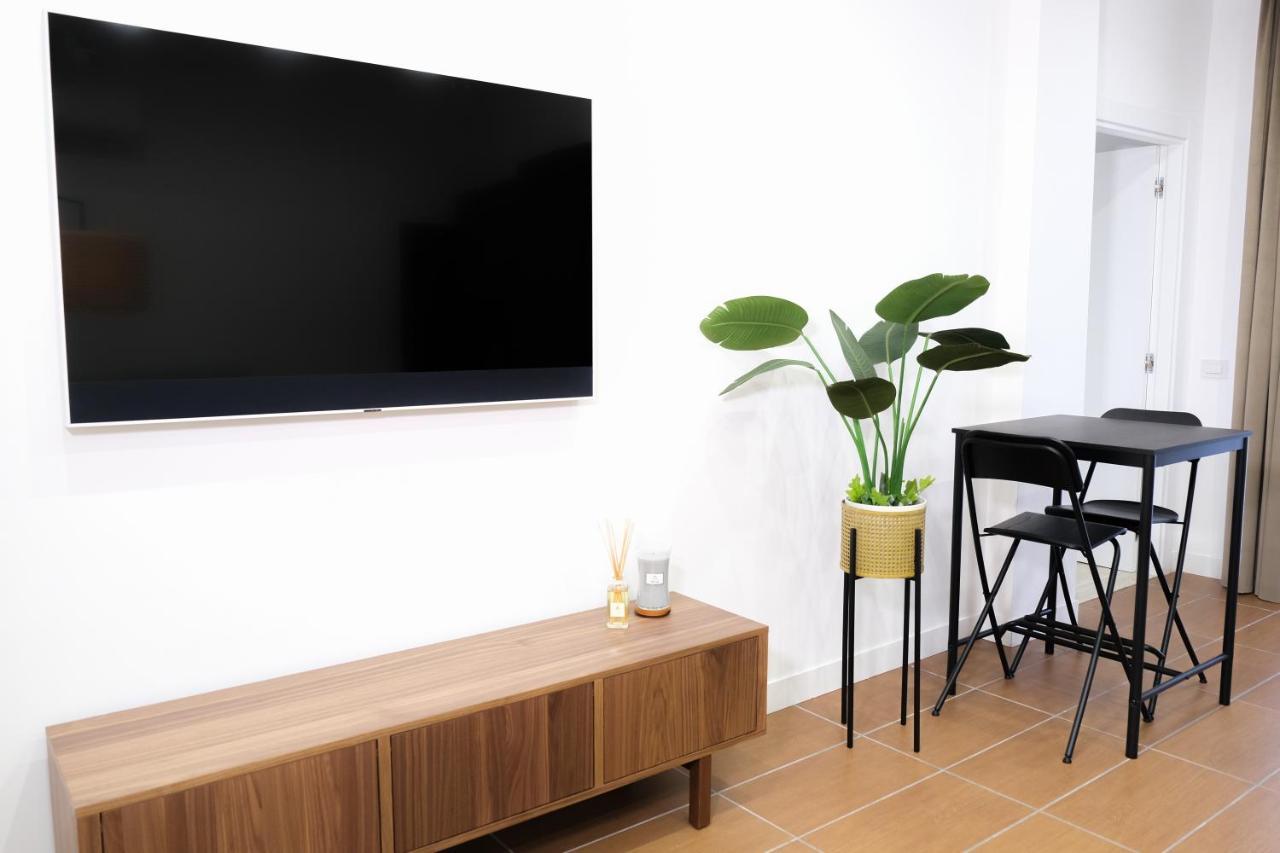 Aroma Apartment, Maschio Angioino-Porto Di Napoli Екстер'єр фото
